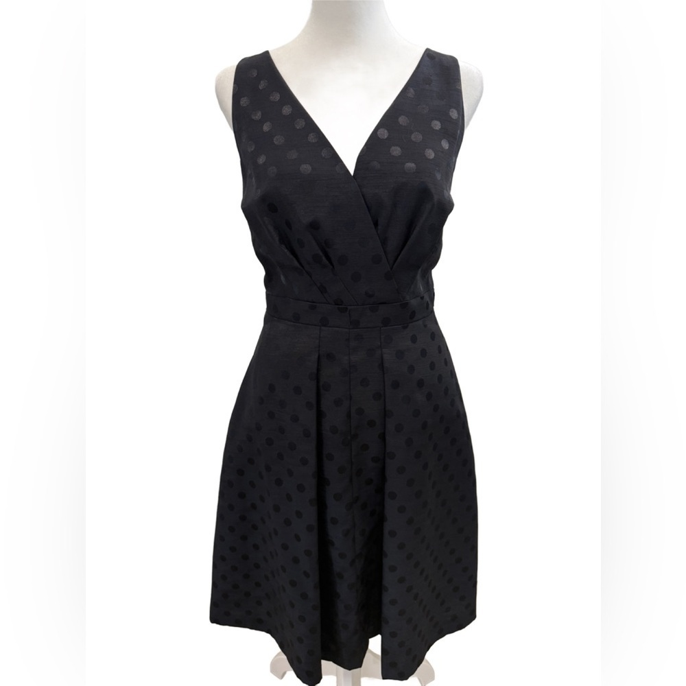Tahari Elegant Black Polka Dot Dress in Size 6